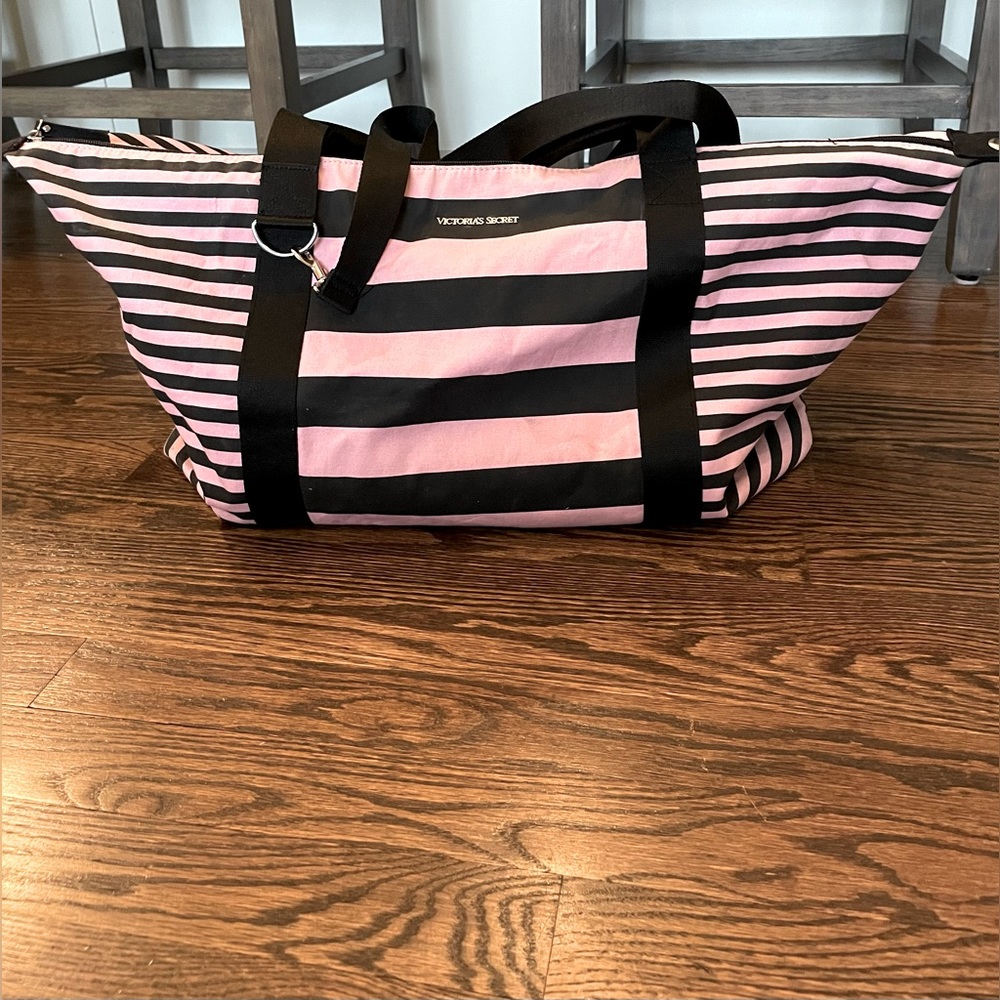 Victoria Secret Duffle Bag